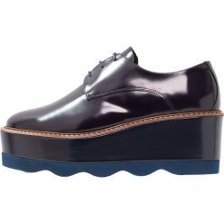 Élysèss Oksfordki antique navy. Niebieskie półbuty damskie marki Élysèss, bez wzorów, ze skóry, bez obcasa, na sznurówki. Za 549,00 zł.