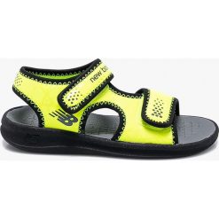 New Balance - Sandały dziecięce. Żółte sandały chłopięce New Balance, z materiału, bez zapięcia. W wyprzedaży za 89,90 zł.