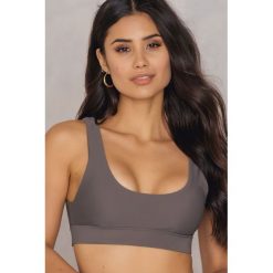 Stroje dwuczęściowe damskie: Rebecca Stella Sportowa góra bikini – Brown,Purple