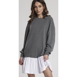 Szara Sukienka Genisura. Szare sukienki damskie Renee, xl, bez wzorów, z dzianiny, sportowe, z okrągłym kołnierzem, bez rękawów, długie, mini, sportowe. Za 79,99 zł.