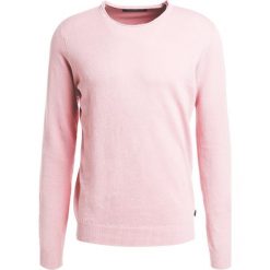 Swetry klasyczne męskie: LAGERFELD Sweter pink