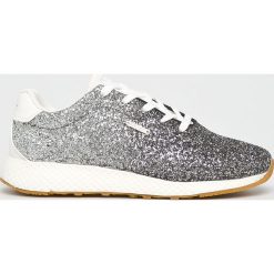 Pepe Jeans - Buty Koko Glam. Fioletowe buty sportowe damskie Pepe Jeans, bez wzorów, z jeansu, sportowe. W wyprzedaży za 239,90 zł.
