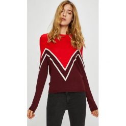 Only - Sweter Holli. Brązowe swetry klasyczne damskie ONLY, l, z wiskozy, z okrągłym kołnierzem. Za 119,90 zł.