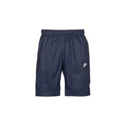 Szorty i Bermudy Nike SHORTYRUN. Czerwone bermudy męskie marki Cropp. Za 129,00 zł.