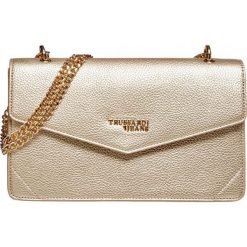 Trussardi Jeans torebka crossbody 75B00831-9Y099999 złota. Żółte torebki klasyczne damskie Trussardi Jeans, bez wzorów, z jeansu, bez dodatków. Za 509,00 zł.