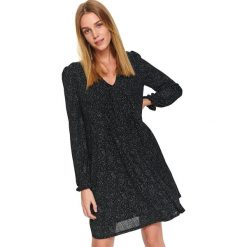 Luźna sukienka mini w kropki. Czarne sukienki damskie Top Secret, na co dzień, na zimę, bez wzorów, z dekoltem w serek, z długim rękawem, długie, mini, proste. Za 139,99 zł.