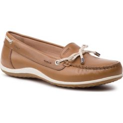 Mokasyny GEOX - D Vega Moc B D92DNB 043BC C2DA5 Curry/Skin. Pomarańczowe mokasyny damskie Geox, ze skóry ekologicznej, na płaskiej podeszwie. Za 389,00 zł.