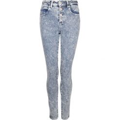 Guess Jeansy "1981 Skinny". Jeansy damskie Guess. Za 249,00 zł.