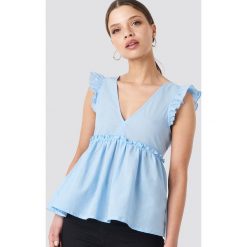 NA-KD Ruffle Sleeveless Top - Blue. Niebieskie topy damskie NA-KD, bez wzorów, z bawełny, bez kołnierzyka. Za 121,95 zł.