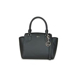 Torebki do ręki Lacoste DAILY CLASSIC SHOPPING BAG. Czarne torebki klasyczne damskie Lacoste, bez wzorów, do ręki, bez dodatków. Za 879,00 zł.