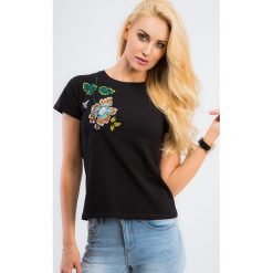 Czarny T-shirt z haftem 3345. Czarne t-shirty damskie marki Fasardi, m, z haftami. Za 29,00 zł.