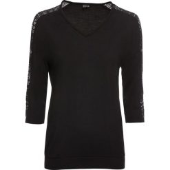 Shirt z rękawami 3/4 i koronką bonprix czarny. Czarne koszulki damskie bonprix, w koronkowe wzory, z koronki, z dekoltem w serek. Za 54,99 zł.
