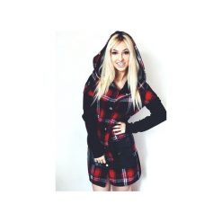 PŁASZCZYK W KRATĘ "HOLY GIRL". Czerwone płaszcze damskie Mar.ska, s, z haftami, ze skóry. Za 309,00 zł.