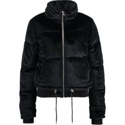 Superdry VELVET LUXE SPORT BOMBER Kurtka zimowa black. Czarne marynarki damskie Superdry, xl, bez wzorów, z elastanu. W wyprzedaży za 356,85 zł.
