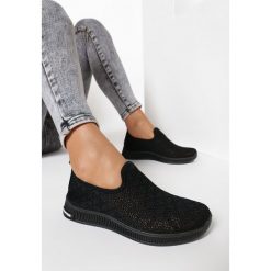 Czarne Buty Sportowe Aquilei. Czarne buty sportowe damskie Born2be, bez wzorów, sportowe. W wyprzedaży za 49,99 zł.