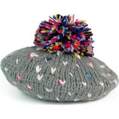 Czapka-beret damska i kolorowy pompon szara (cz2703). Szare czapki damskie marki Art of Polo, w kolorowe wzory. Za 47,34 zł.