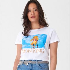 Koszulka The Lion King - Biały. Białe koszulki damskie House, s, bez wzorów, bez kołnierzyka, bez rękawów. Za 49,99 zł.