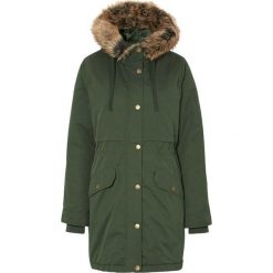 Cellbes Ocieplana parka ciemnozielony female zielony 54/56. Zielone kurtki damskie Cellbes, bez wzorów. Za 429,00 zł.