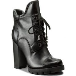 Botki GUESS - Roxey FLROX4 LEA10 BLACK. Czarne botki damskie skórzane marki Guess. W wyprzedaży za 449,00 zł.