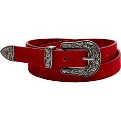 Pasek w kowbojskim stylu. Czerwone paski damskie Pull&Bear, w paski. Za 29,90 zł.