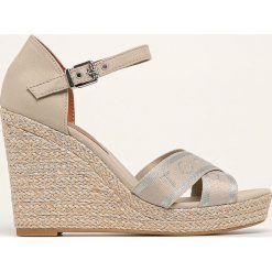 Tommy Hilfiger - Sandały. Koturny damskie TOMMY HILFIGER, bez obcasa, na obcasie, na klamry. Za 399,90 zł.