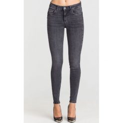 JEANSY DIVINE SLIM FIT LIU JO. Szare jeansy damskie Liu Jo, bez wzorów, z jeansu, z podwyższonym stanem. Za 395,40 zł.