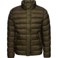 Kurtka puchowa Tommy Jeans Light Down DM0DM05011. Zielone kurtki męskie Tommy Jeans, xl, bez wzorów, z jeansu, bez kaptura. W wyprzedaży za 499,00 zł.