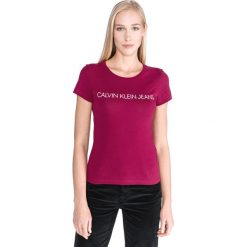 Calvin Klein Koszulka Czerwony. Czerwone koszulki damskie m, z nadrukiem, z bawełny. Za 154,95 zł.