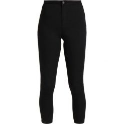 Miss Selfridge R STEFFI Jeans Skinny Fit black. Czarne jeansy damskie Miss Selfridge. Za 199,00 zł.