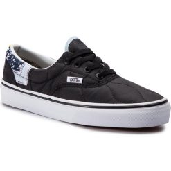 Tenisówki VANS - Era VN0A38FRVP61 (Mixed Quilting) Black/Tr. Czarne półbuty damskie Vans, bez wzorów, z gumy, bez obcasa, bez zapięcia. W wyprzedaży za 249,00 zł.