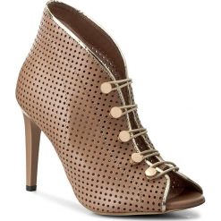Buty zimowe damskie: Szpilki CARINII – B3928/M J98-J16-000-B16