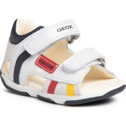 Sandały GEOX - B S.Tapuz B. A B020XA 08522 C1000 White. Białe sandały chłopięce Geox, z zamszu, bez zapięcia. Za 239,00 zł.