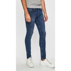 Only & Sons - Jeansy Warp Blue. Niebieskie jeansy męskie Only & Sons, bez wzorów, z obniżonym stanem. W wyprzedaży za 69,90 zł.