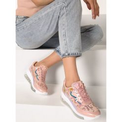 Różowe Sneakersy Nedali. Różowe koturny damskie Born2be, bez obcasa, na koturnie, na sznurówki. Za 129,99 zł.