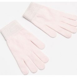 Rękawiczki - Różowy. Różowe rękawiczki damskie Cropp, bez wzorów. W wyprzedaży za 4,99 zł.