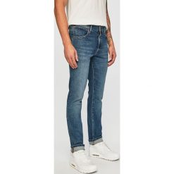 Wrangler - Jeansy Larston. Niebieskie jeansy męskie Wrangler. Za 329,90 zł.