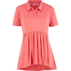 Shirt polo, fason o linii A, krótki rękaw bonprix dymny koralowy. Różowe koszulki damskie bonprix, bez wzorów, polo, z krótkim rękawem. Za 24,99 zł.