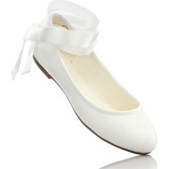 Baleriny bonprix biały. Białe baleriny damskie lakierowane bonprix, w paski. Za 32,99 zł.