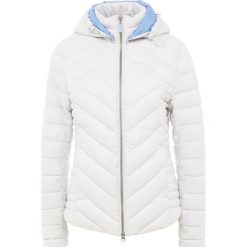 Barbour PENTLE Kurtka przejściowa ice white. Białe kurtki damskie Barbour, z materiału. Za 959,00 zł.
