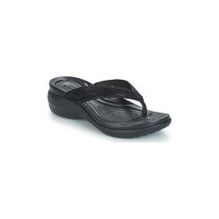 Japonki Crocs CAPRI METALLICTXT WEDGE FLIP W. Czarne klapki damskie Crocs, bez wzorów, bez obcasa. W wyprzedaży za 153,30 zł.