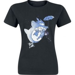 Mój Sąsiad Totoro Fuzzy Totoro Koszulka damska czarny. Czarne bluzki damskie marki Mój Sąsiad Totoro, s, z nadrukiem, z okrągłym kołnierzem. Za 74,90 zł.