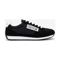 Versace Jeans Couture Tenisówki Czarny. Czarne trampki męskie Versace Jeans Couture, bez wzorów, z jeansu, bez zapięcia. Za 592,95 zł.