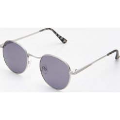 Okulary przeciwsłoneczne aviator - Szary. Szare okulary przeciwsłoneczne damskie Cropp. Za 39,99 zł.