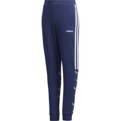 MŁODZIEŻOWE SPODNIE DRESOWE ADIDAS (140). Niebieskia spodnie męskie Adidas, s, bez wzorów, z bawełny, młodzieżowe. Za 119,99 zł.