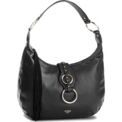 Torebka GUESS - HWVG45 71020 BLA. Czarne torebki klasyczne damskie Guess, z aplikacjami, ze skóry ekologicznej. Za 679,00 zł.