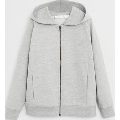 Mango Kids - Bluza dziecięca Soft 110-164 cm. Szare bluzy chłopięce Mango Kids, bez wzorów, z bawełny, bez rękawów, z kapturem. W wyprzedaży za 63,90 zł.