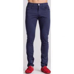 Granatowe spodnie Trussardi Jeans. Niebieskie spodnie męskie m, z jeansu. Za 309,50 zł.