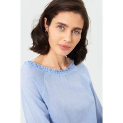 Bluzka z wiązaniem na rękawach. Bluzki damskie Greenpoint, bez wzorów, z bawełny, bez kołnierzyka, bez rękawów. Za 39,99 zł.
