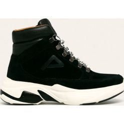 Pepe Jeans - Buty Sinyu Treck. Czarne buty sportowe damskie Pepe Jeans, bez wzorów, z jeansu, sportowe. W wyprzedaży za 299,90 zł.