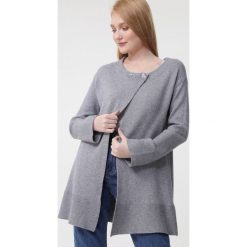 Szary Kardigan Starrie. Szare swetry damskie Born2be, xl, bez wzorów. Za 89,99 zł.
